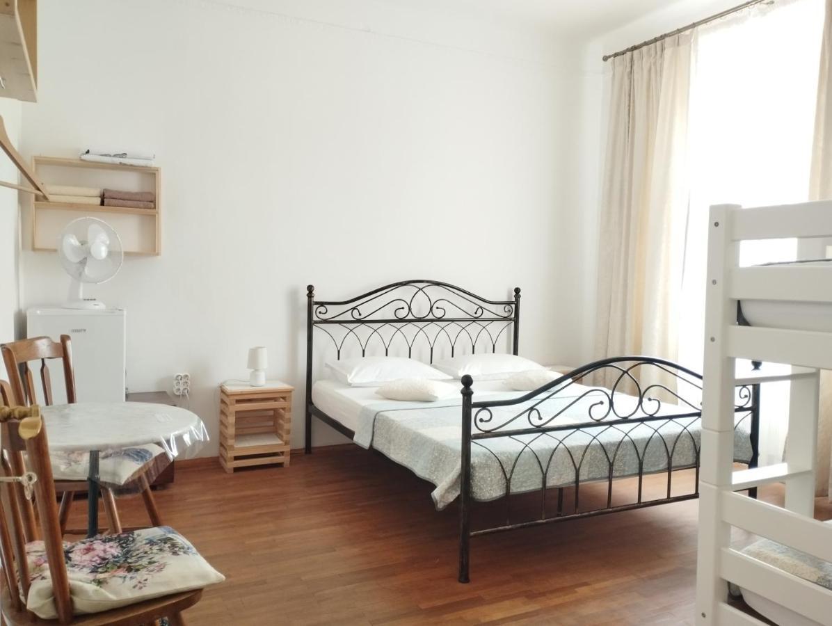 Guest House Izola Ngoại thất bức ảnh